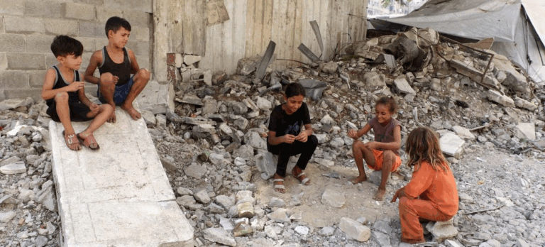 Cuando el silencio mata : el deber del mundo ante los niños de Gaza